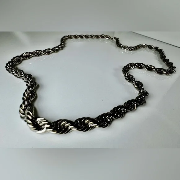 Vintage Avon Silver-tone Twisted Rope Chain Necklace, 23” Signed #1511 - Picture 8 of 9